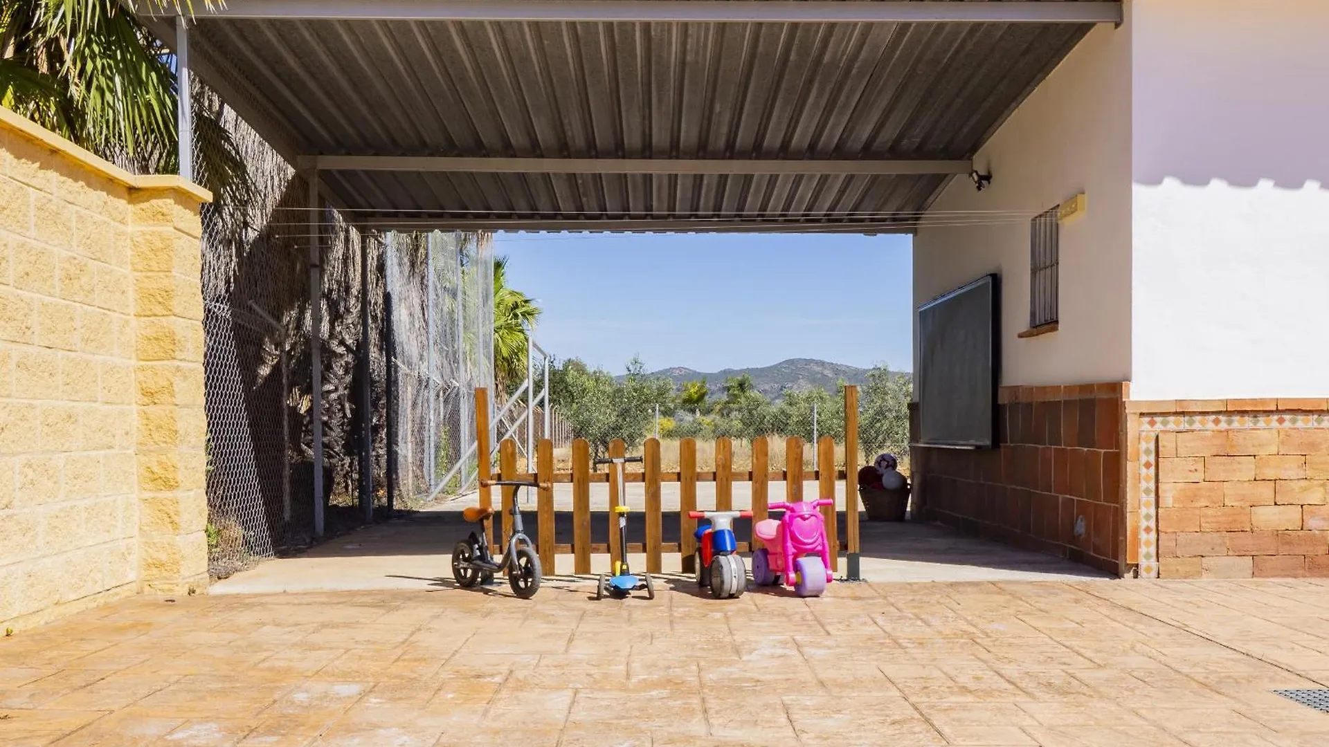 Cubo'S Finca La Vina Angulo Alhaurín de la Torre 0*,  Španělsko