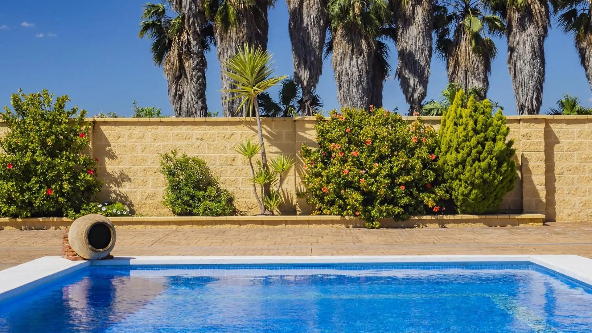 Casa de Férias Cubo'S Finca La Vina Angulo Alhaurín de la Torre