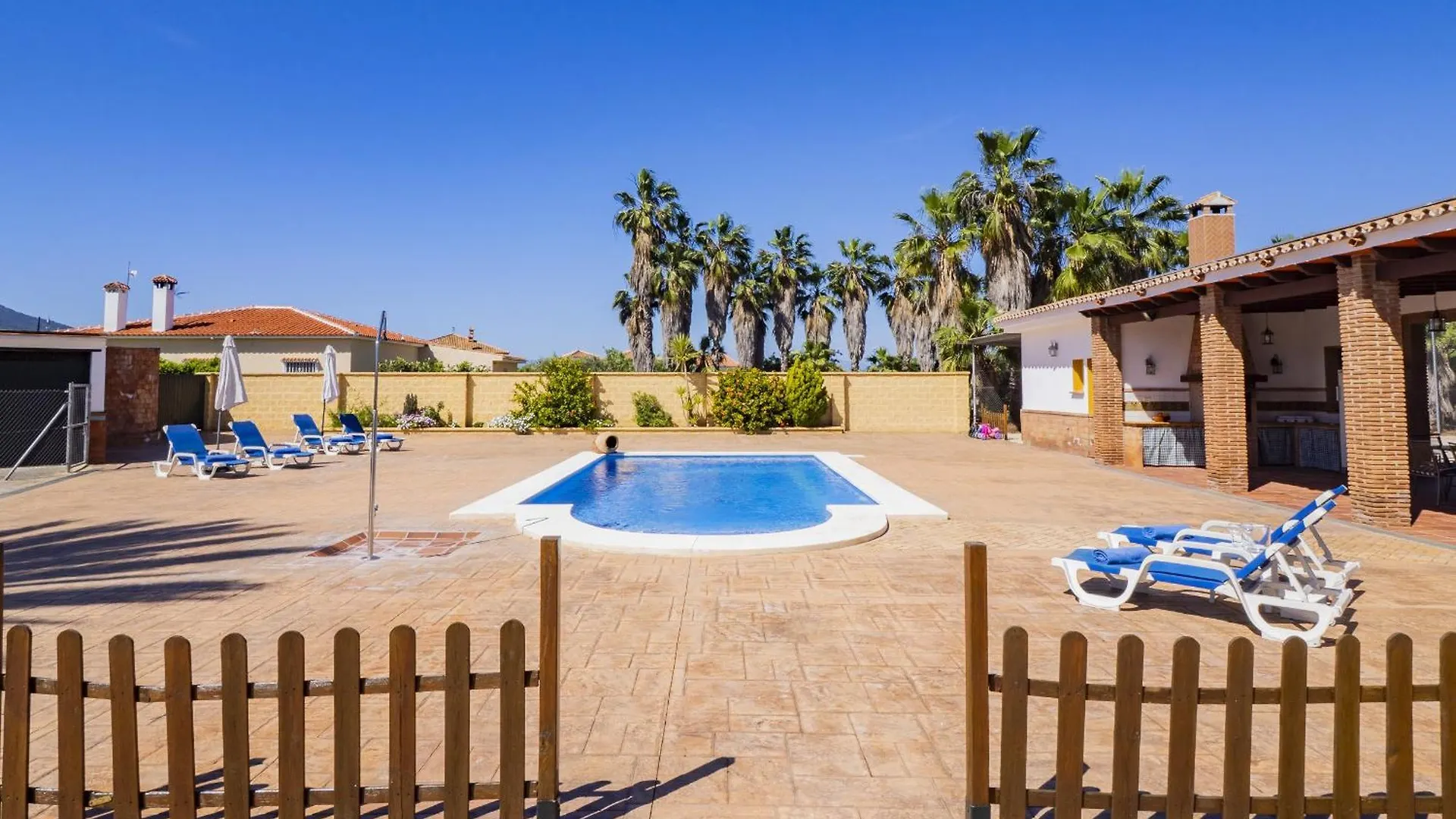 Holiday home Cubo'S Finca La Vina Angulo Alhaurin de la Torre